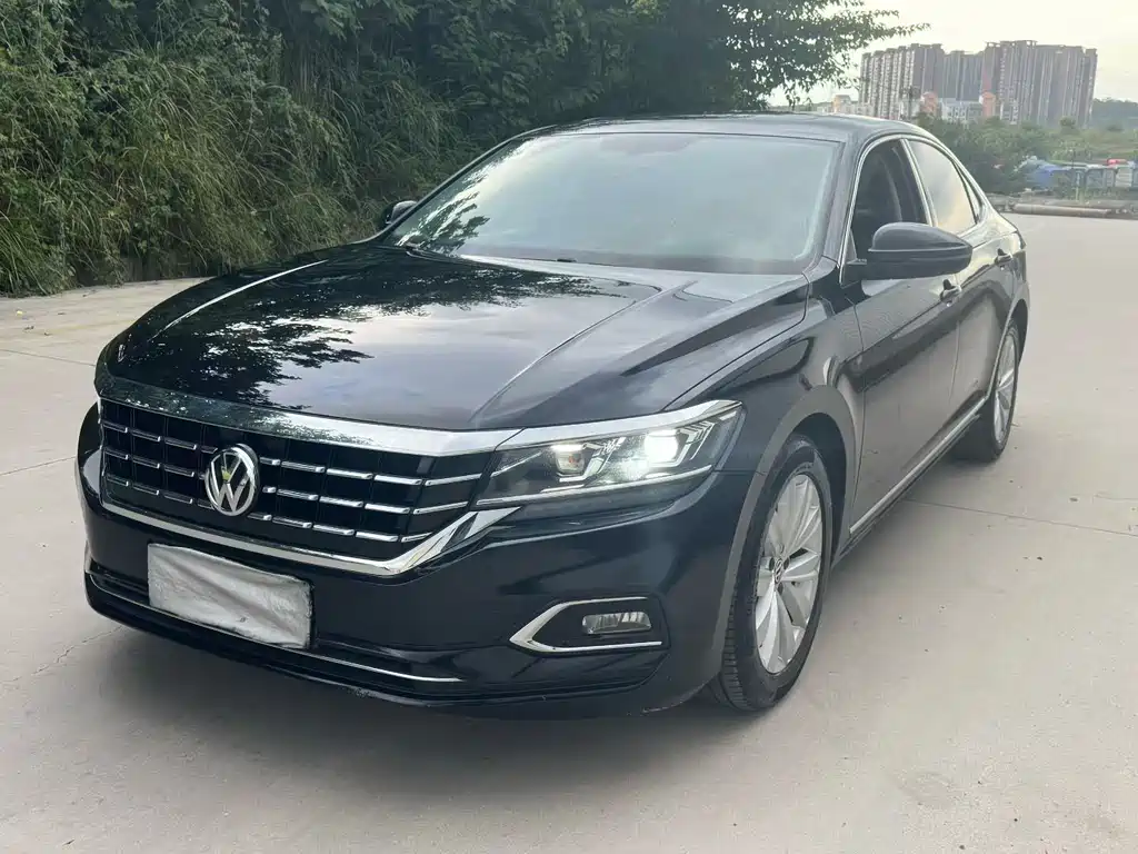 Volkswagen Passat 2020 — фото 1
