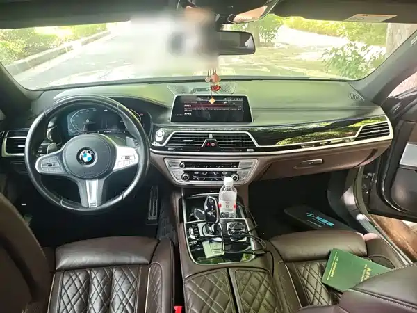 BMW 7 Series 2019
