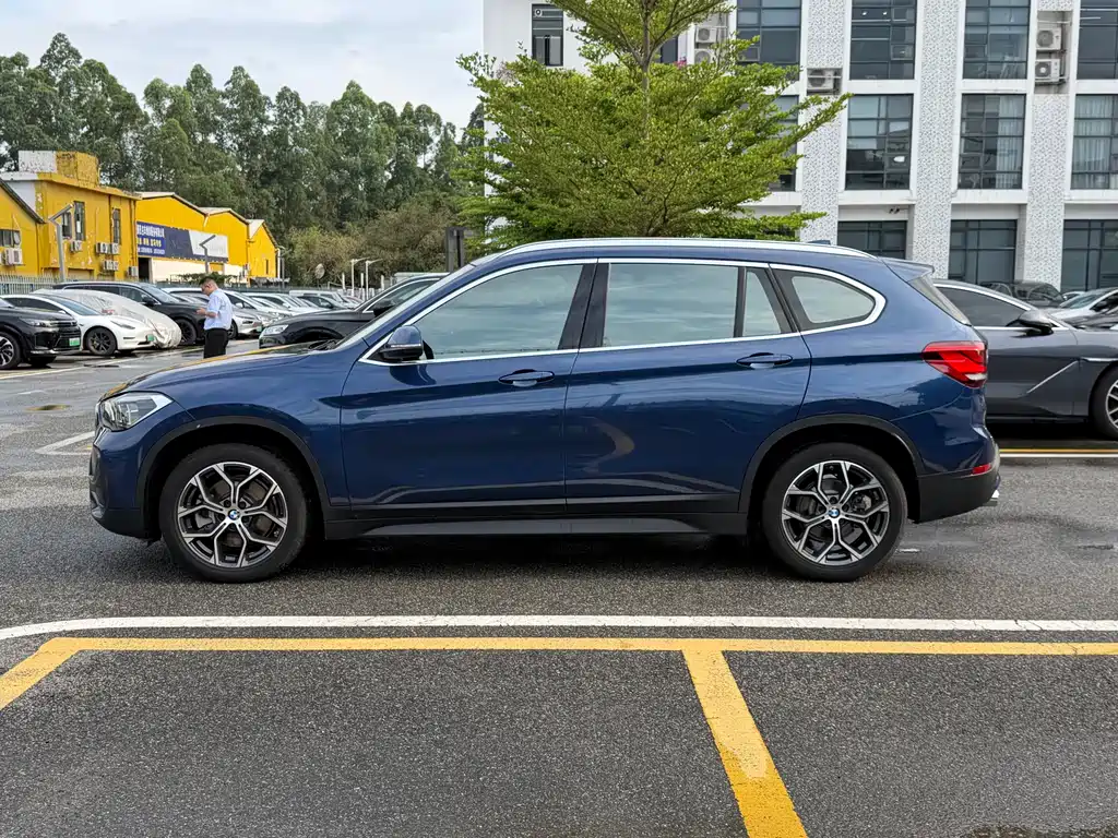 BMW X1 2021