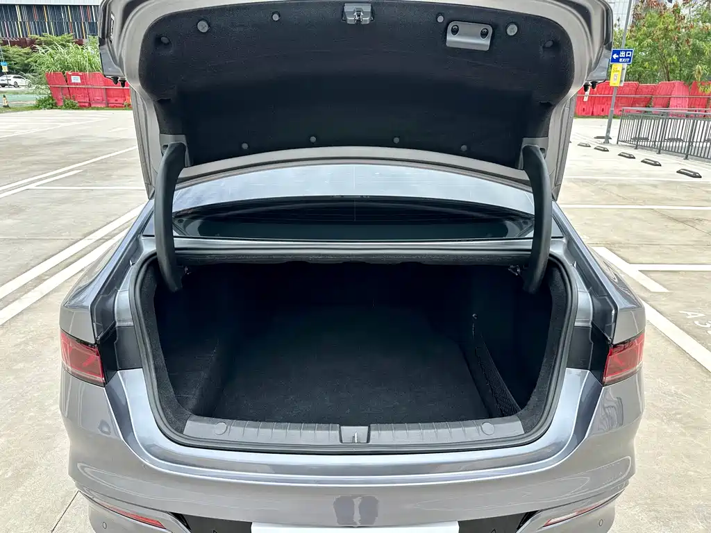BYD Qin PLUS 2023 — фото 18