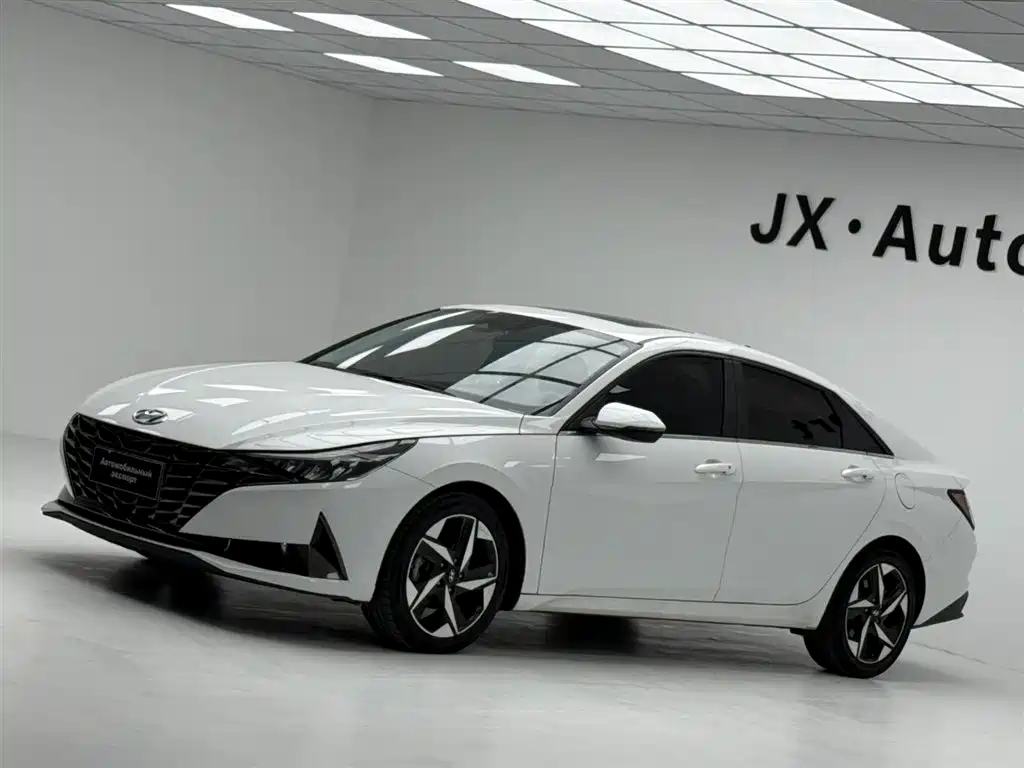 Hyundai Elantra 2021