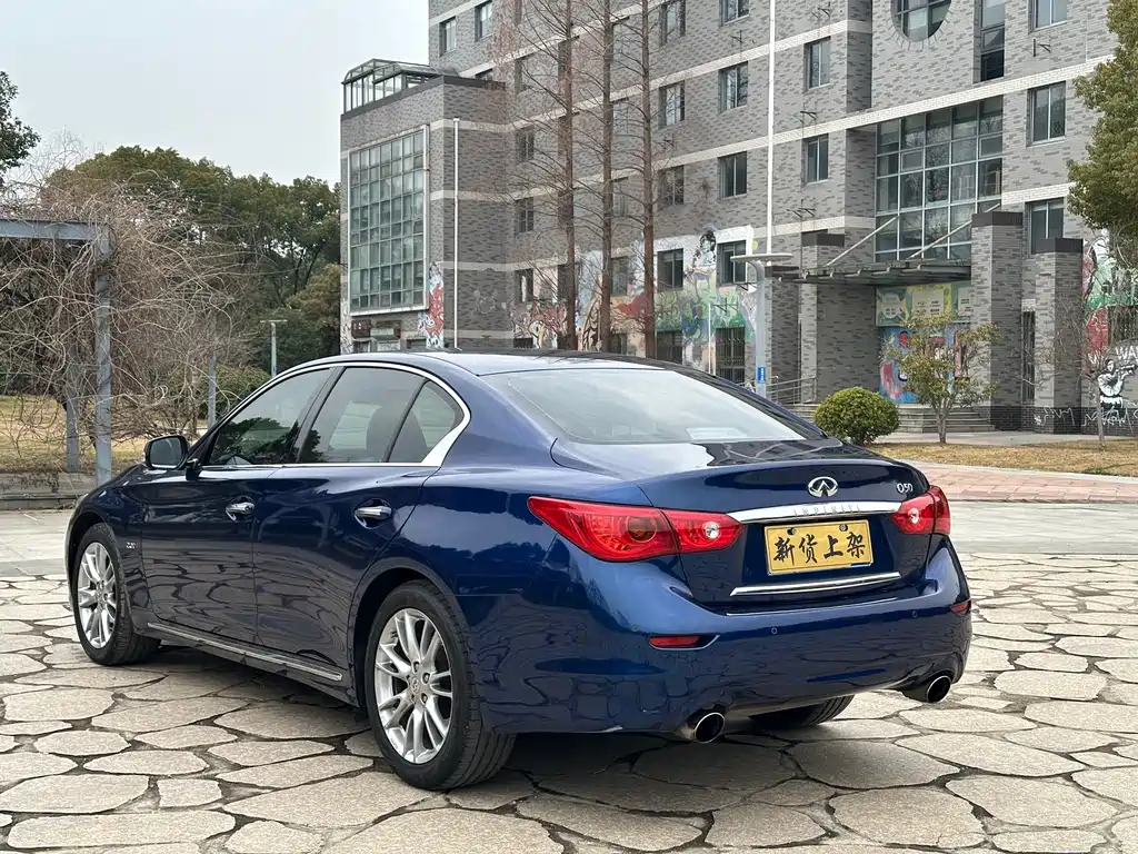Infiniti Q50L 2018 — фото 11