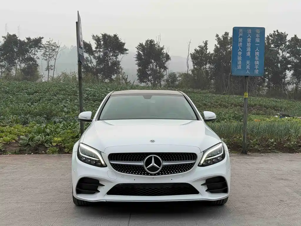 Mercedes-Benz C-Class 2019 — фото 15