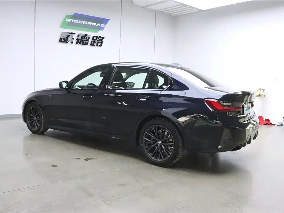 BMW 3 Series 2024