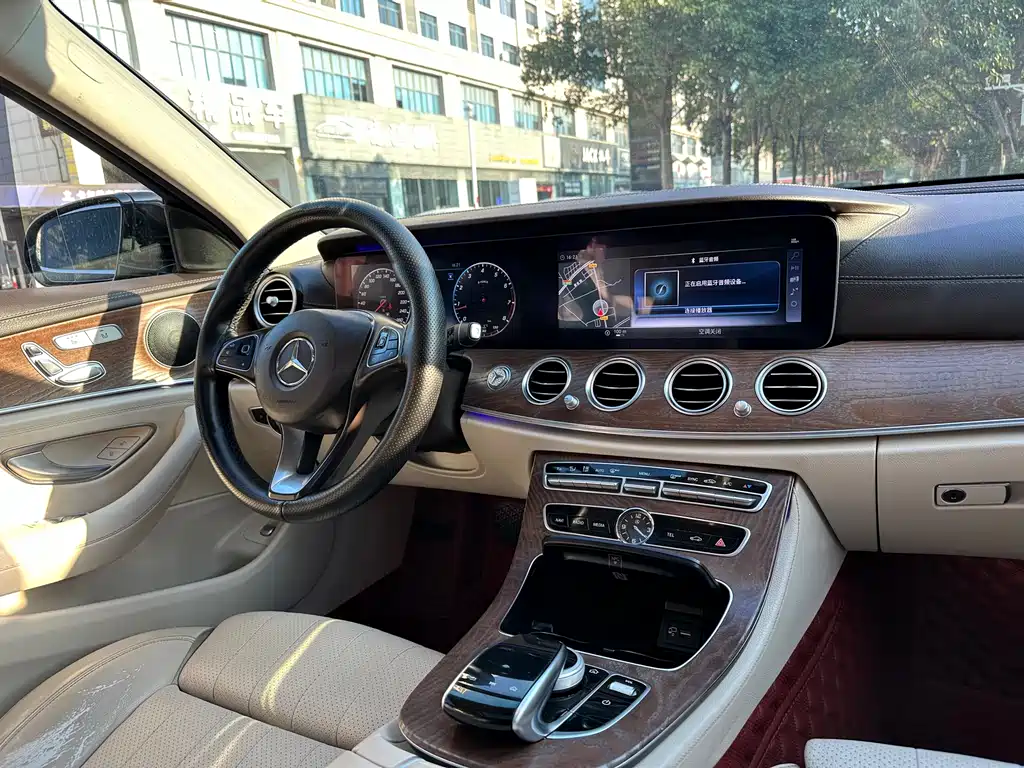 Mercedes-Benz E-Class 2018 — фото 7
