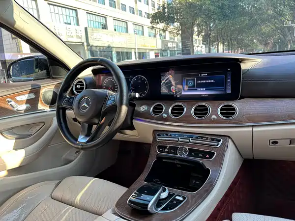 Mercedes-Benz E-Class 2018
