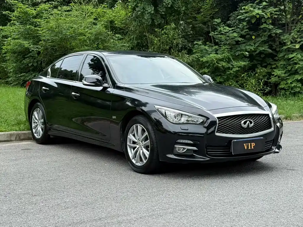 Infiniti Q50L 2015 — фото 3