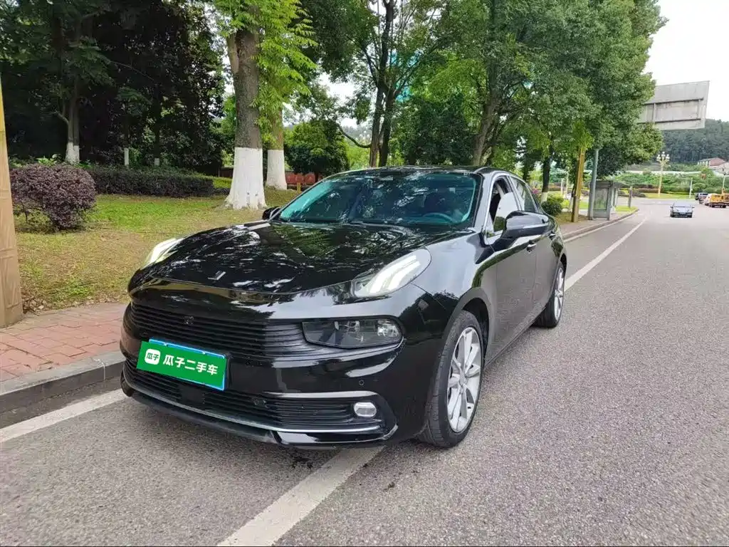 Lynk & Co 03 2019 — фото 1