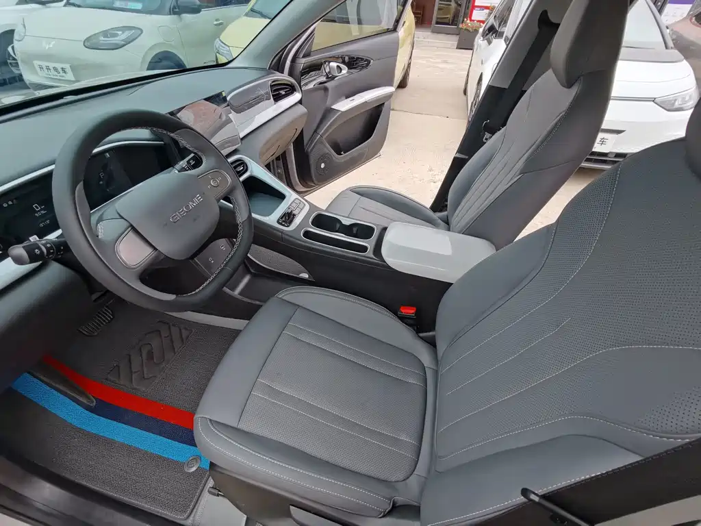 Geely Galaxy Starwish 2026 — фото 10
