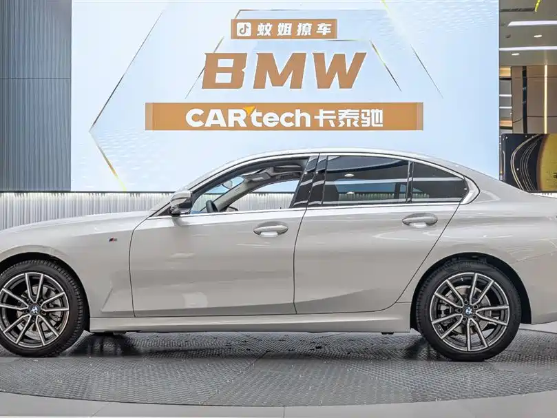 BMW 3 Series 2025 — фото 16