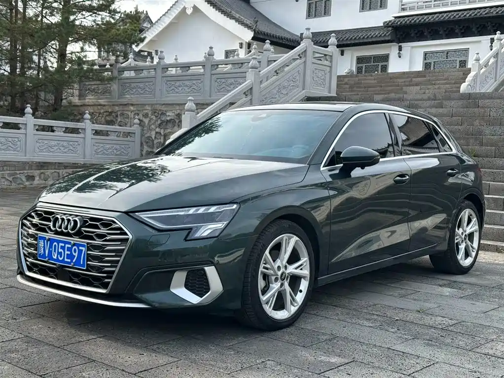 Audi A3 2022 — фото 1
