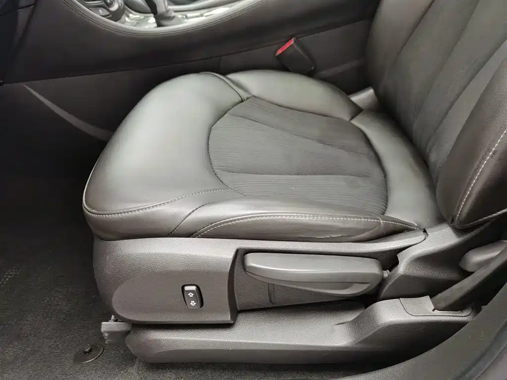 Buick Envision Plus 2020 — фото 20