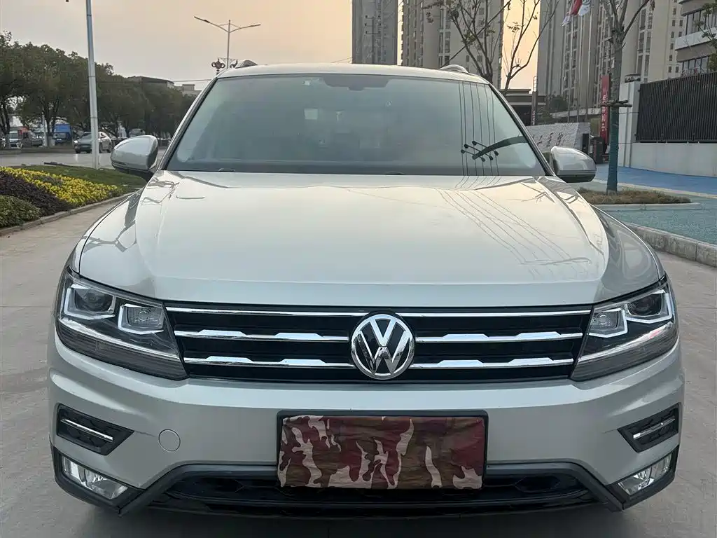 Volkswagen Tiguan L 2020 — фото 3