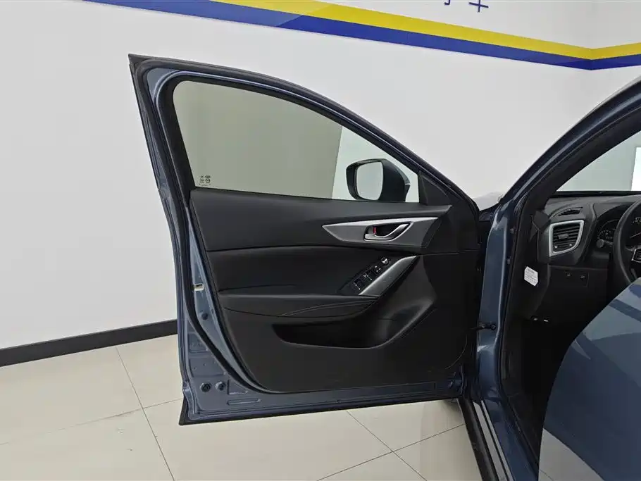 Mazda CX-4 2019