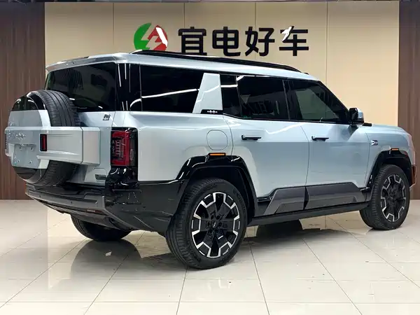 Fangchengbao Leopard 8 2024