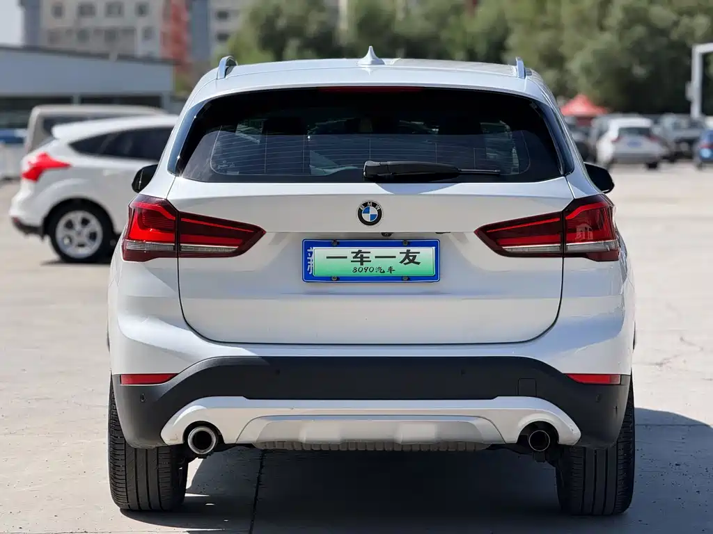 BMW X1 2021 — фото 8