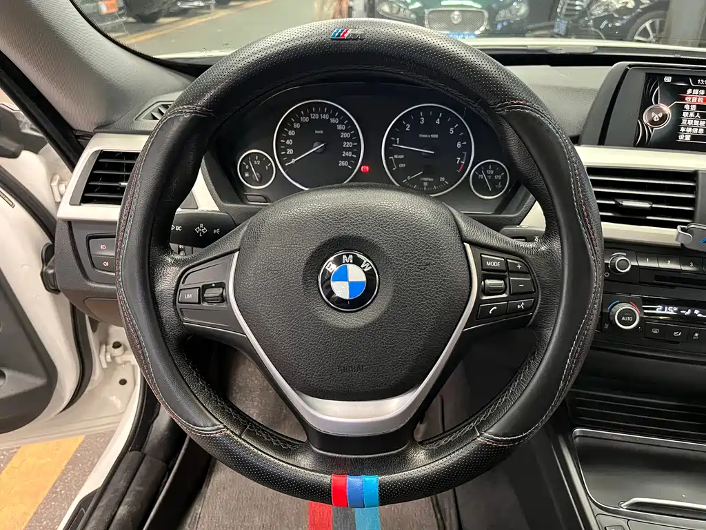 BMW 3 Series GT 2016 — фото 13