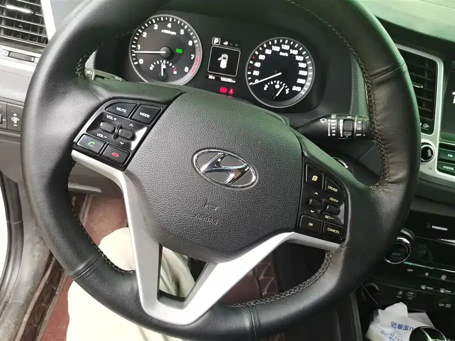 Hyundai Tucson 2017 — фото 15
