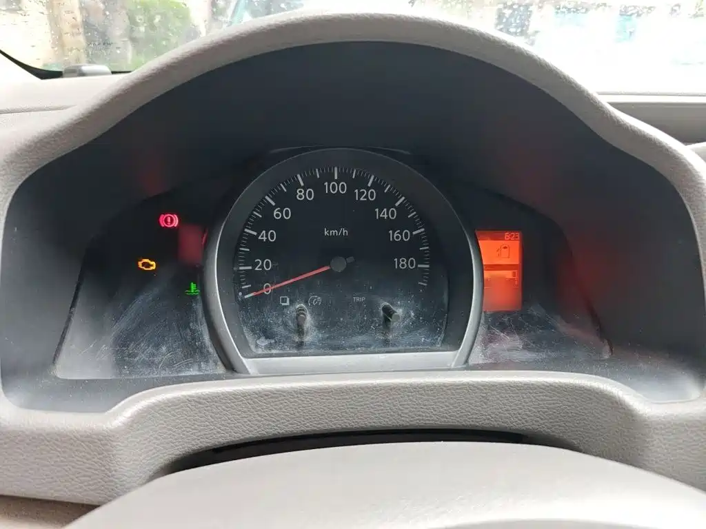 Nissan NV200 2014