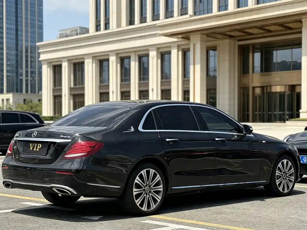Mercedes-Benz E-Class 2019 — фото 7