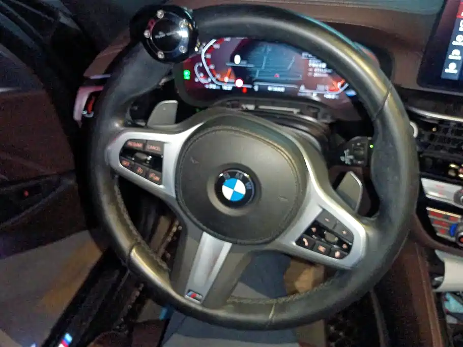 BMW 5 Series 2022 — фото 15