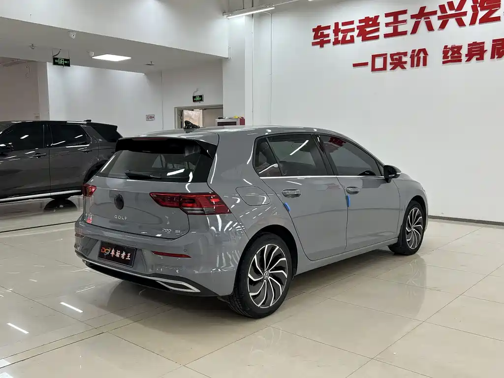 Volkswagen Golf 2021
