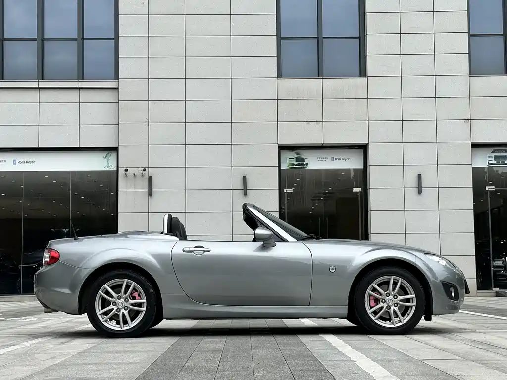 Mazda MX-5 2010