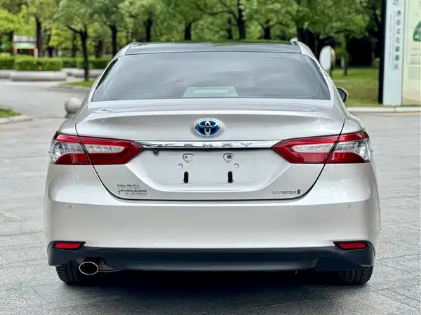 Toyota Camry 2019