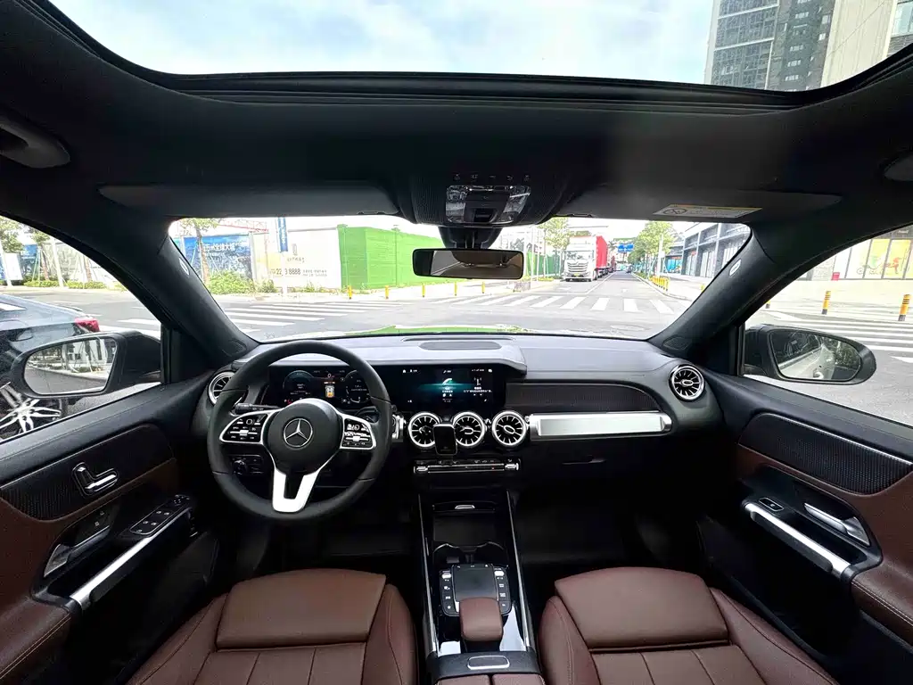 Mercedes-Benz GLB 2021