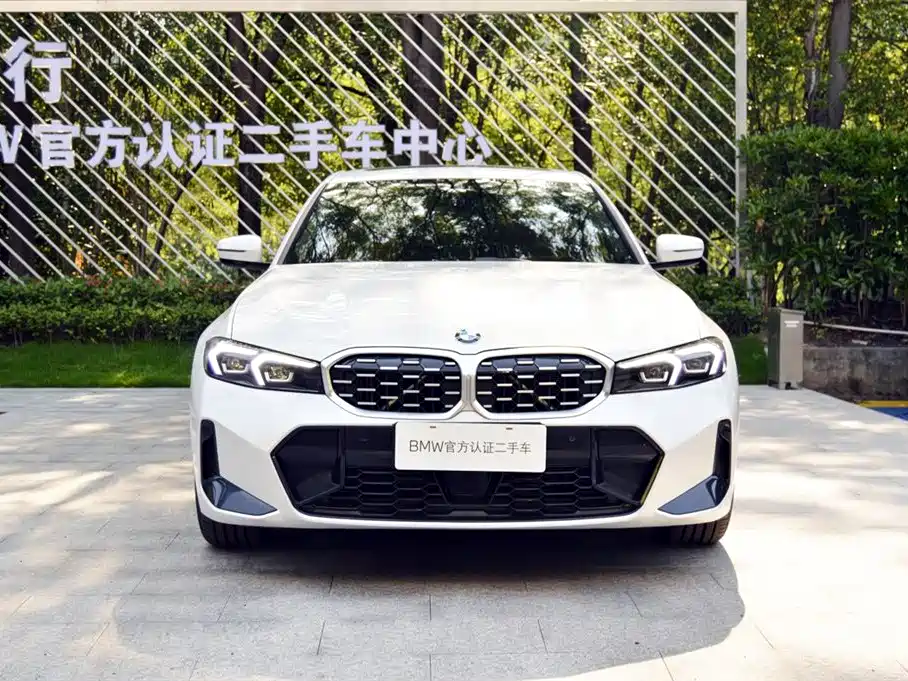 BMW 3 Series 2025