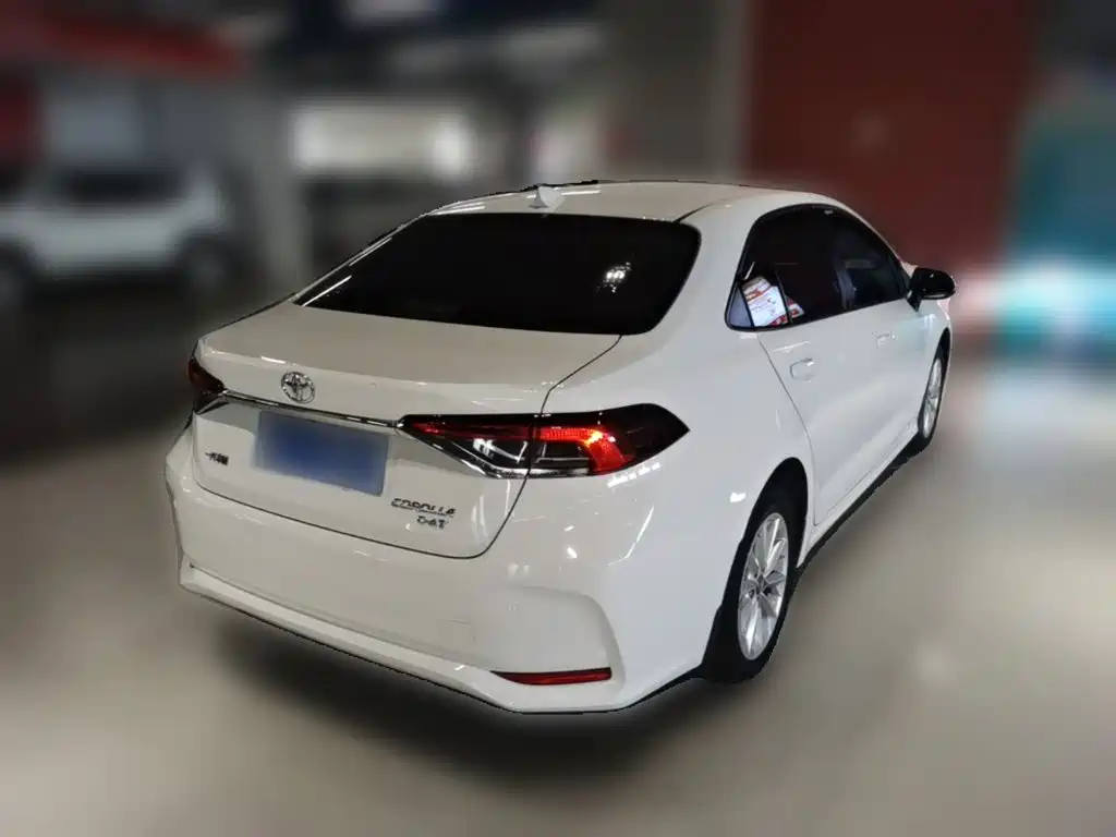 Toyota Corolla 2022 — фото 12