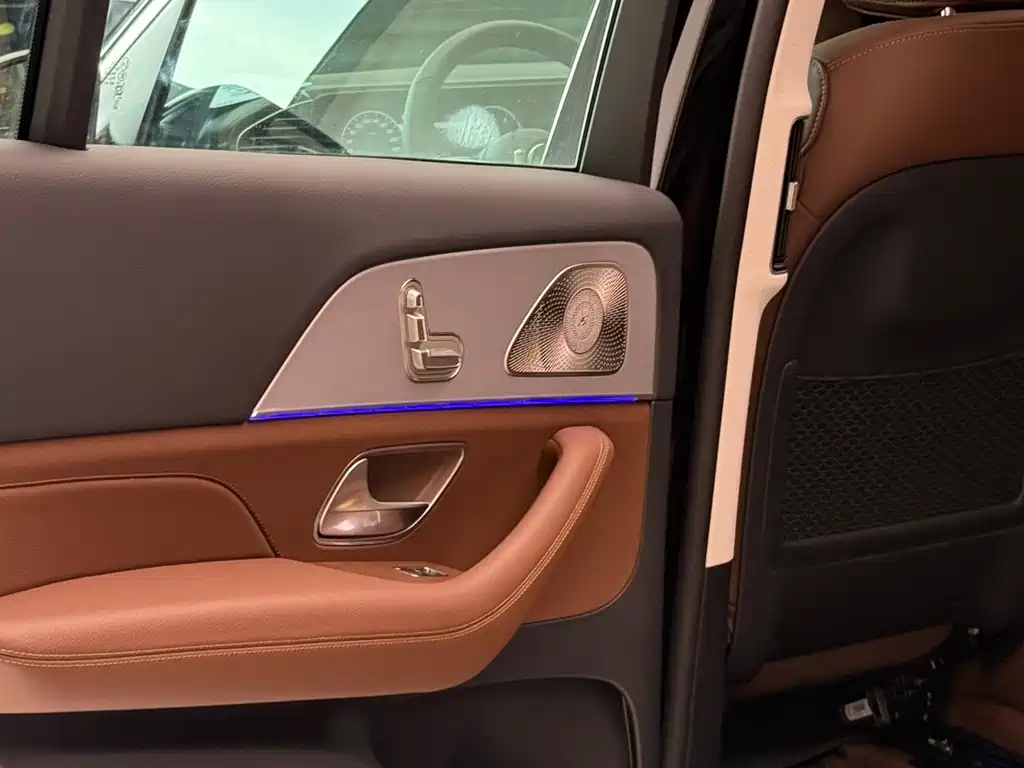 Mercedes-Benz GLS — фото 3