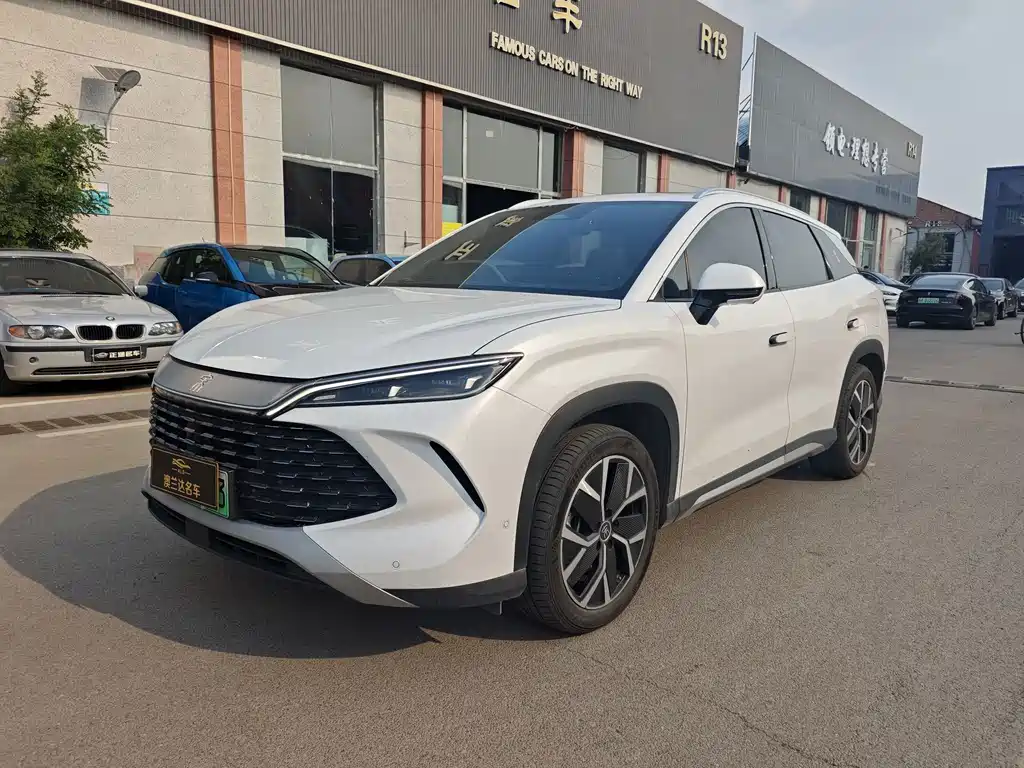 BYD Song L DM-i 2024 — фото 1