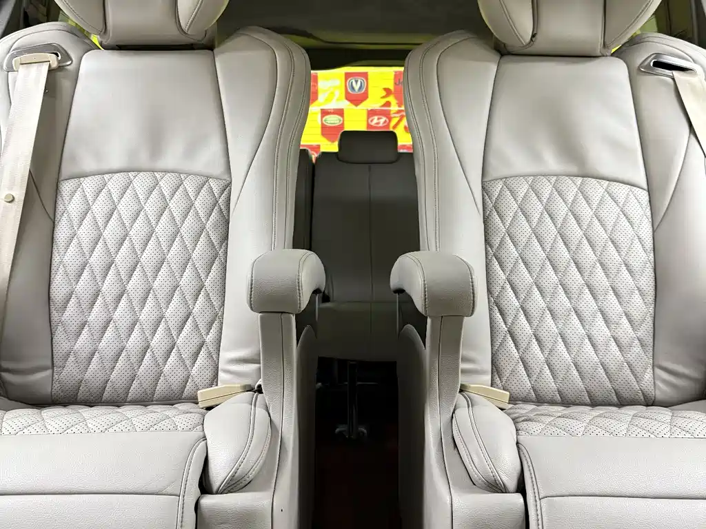 Toyota Sienna 2015 — фото 33