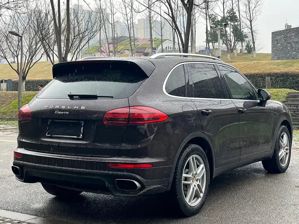 Porsche Cayenne 2015 — фото 7