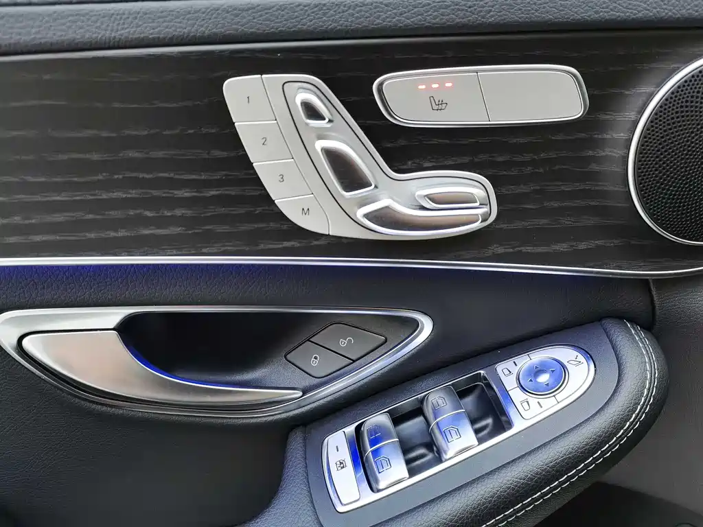 Mercedes-Benz C-Class 2021 — фото 15