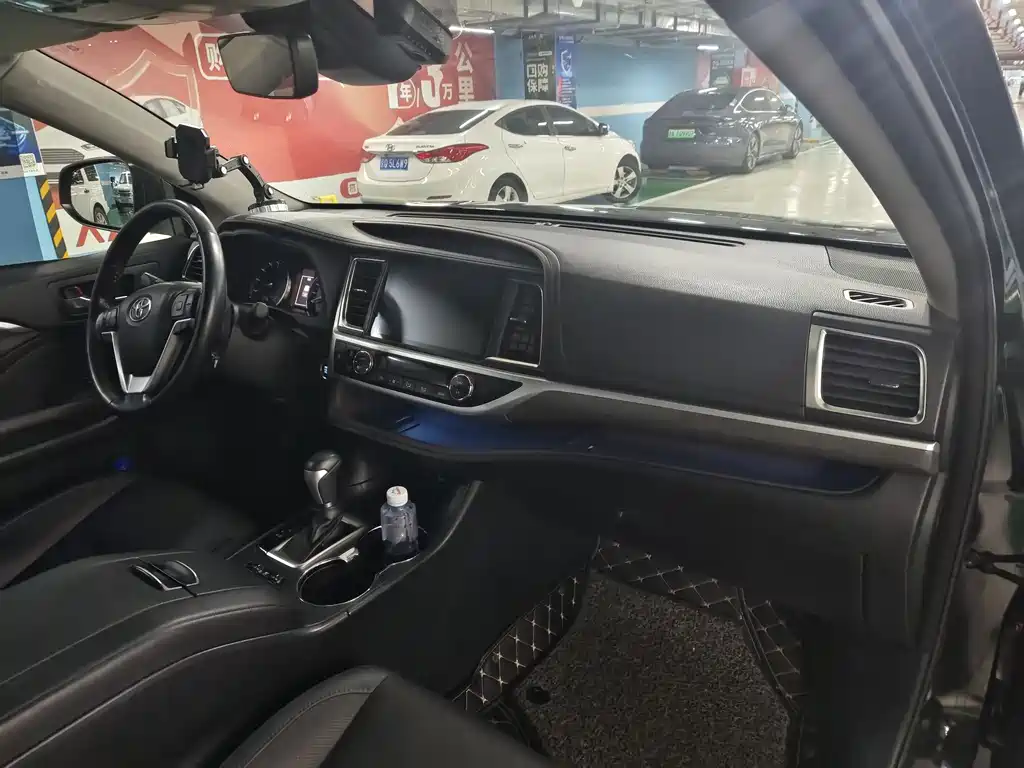 Toyota Highlander 2019 — фото 16