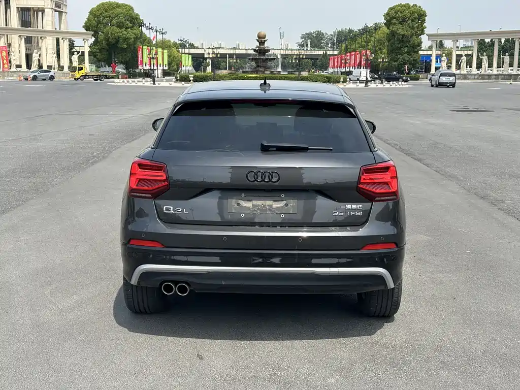 Audi Q2L 2020 — фото 10