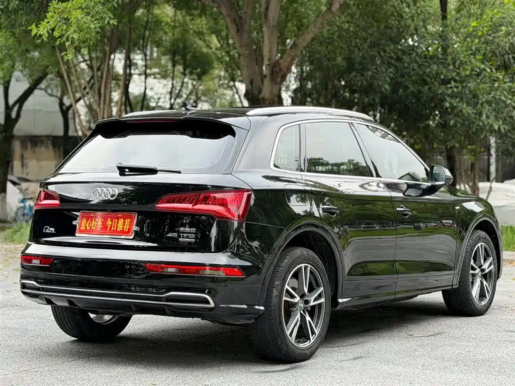 Audi Q5L 2019 — фото 6