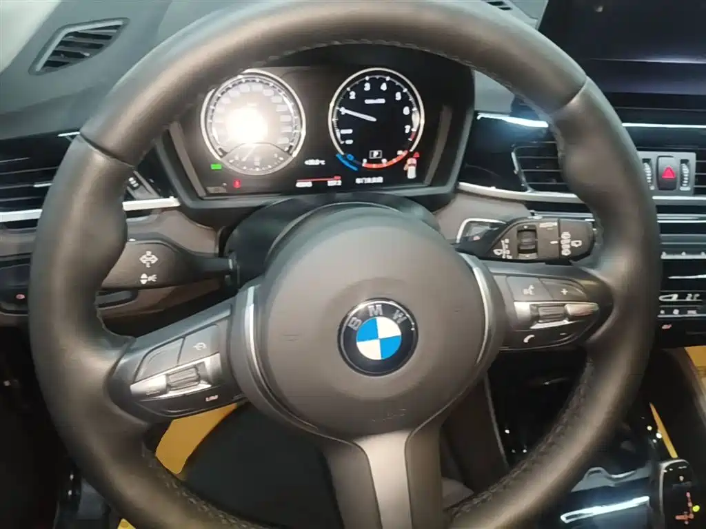 BMW X1 2021 — фото 11