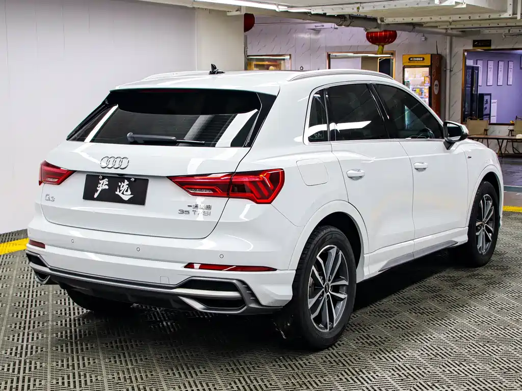 Audi Q3 2022 — фото 23