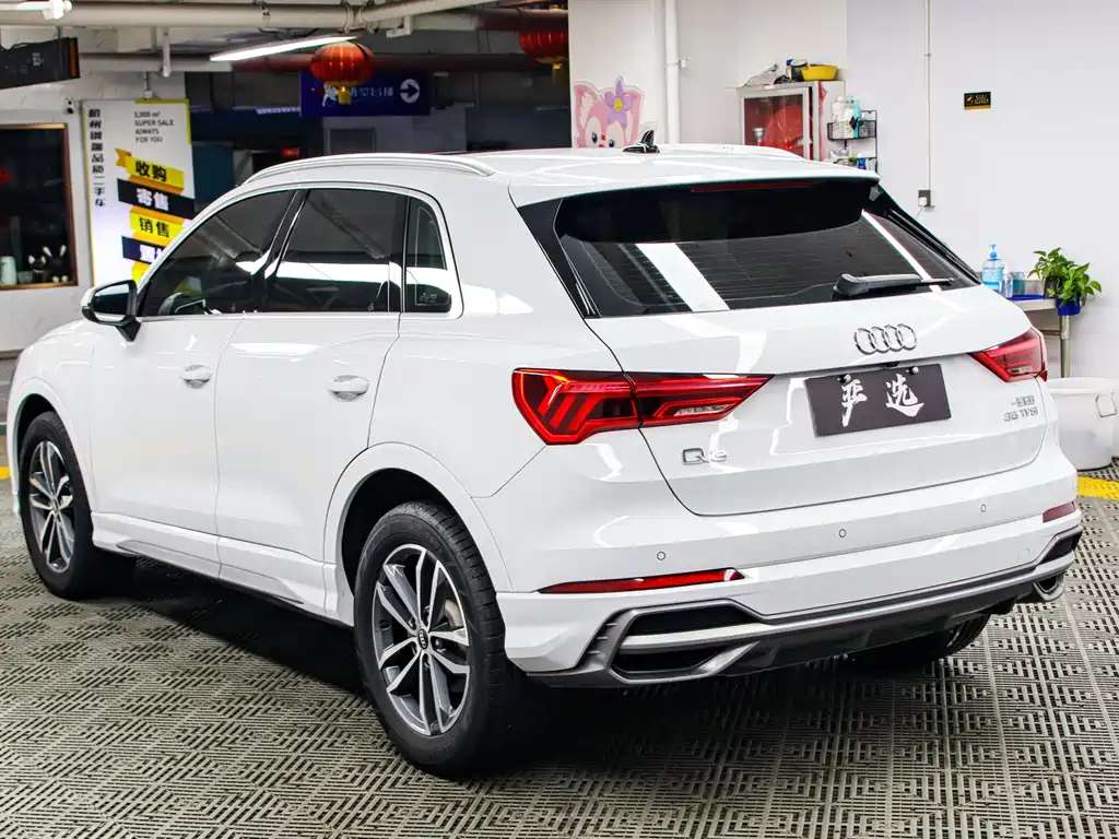Audi Q3 2022 — фото 21