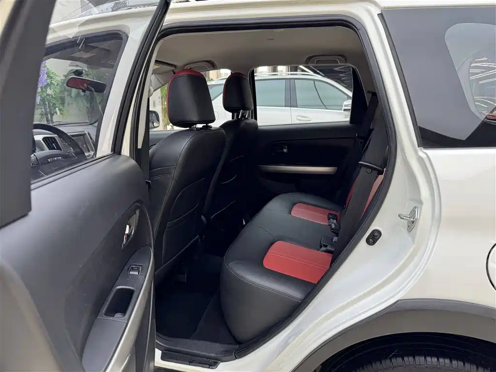 Haval H1 2016 — фото 11