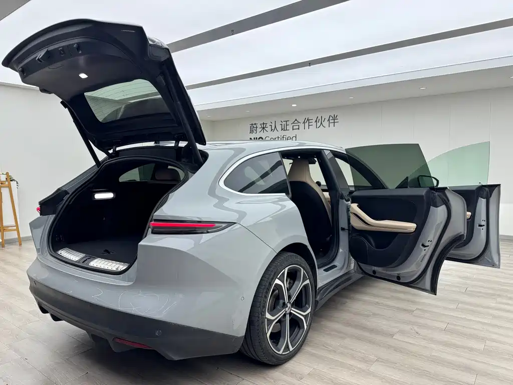 NIO ET5T 2023 — фото 11