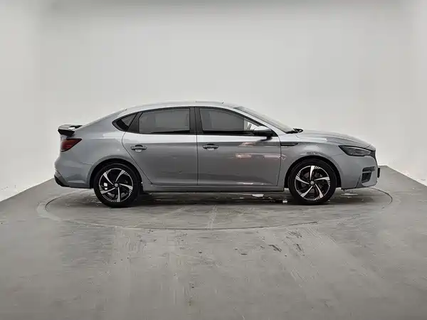 MG MG6 2023
