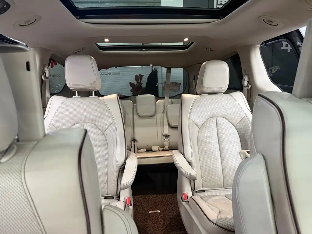 Chrysler Grand Voyager 2018 — фото 8