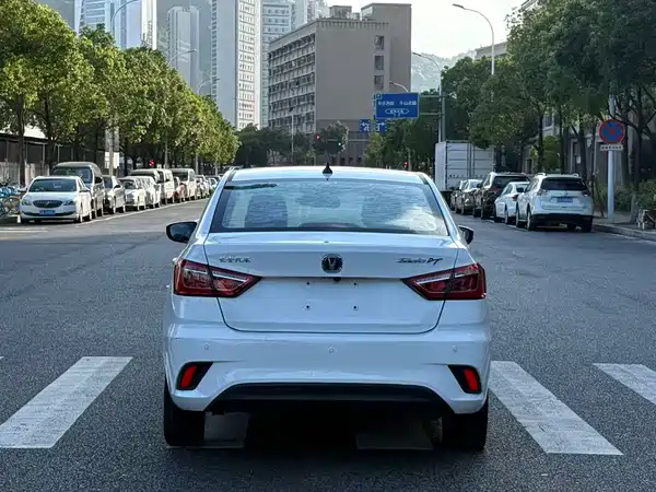 Changan Eado DT 2018