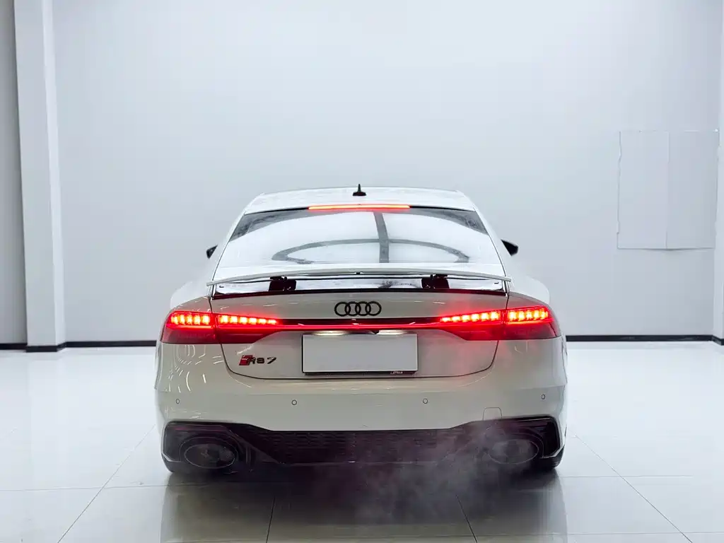 Audi A7 2022 — фото 10