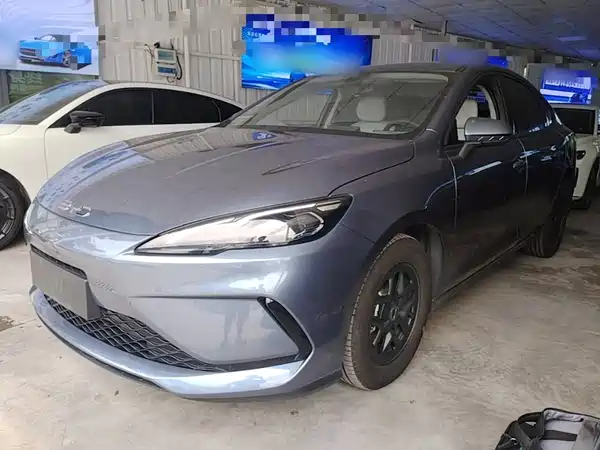 BYD Seal 05 DM-i 2025