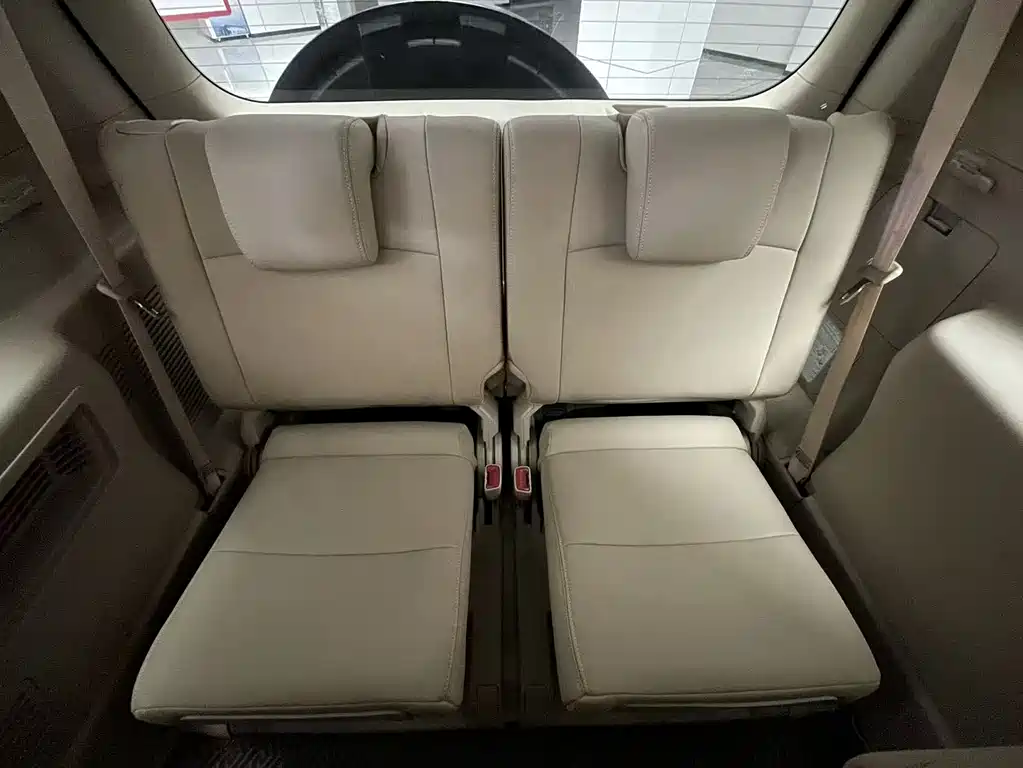 Toyota Prado 2019 — фото 9